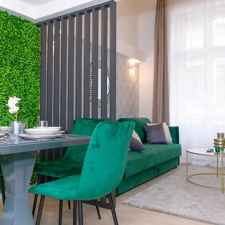 아파트 Luxury Center Loft